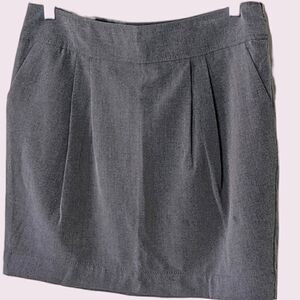 Old Navy Gray Stretch Pleated Wide Waistband Mini Skirt size 10
